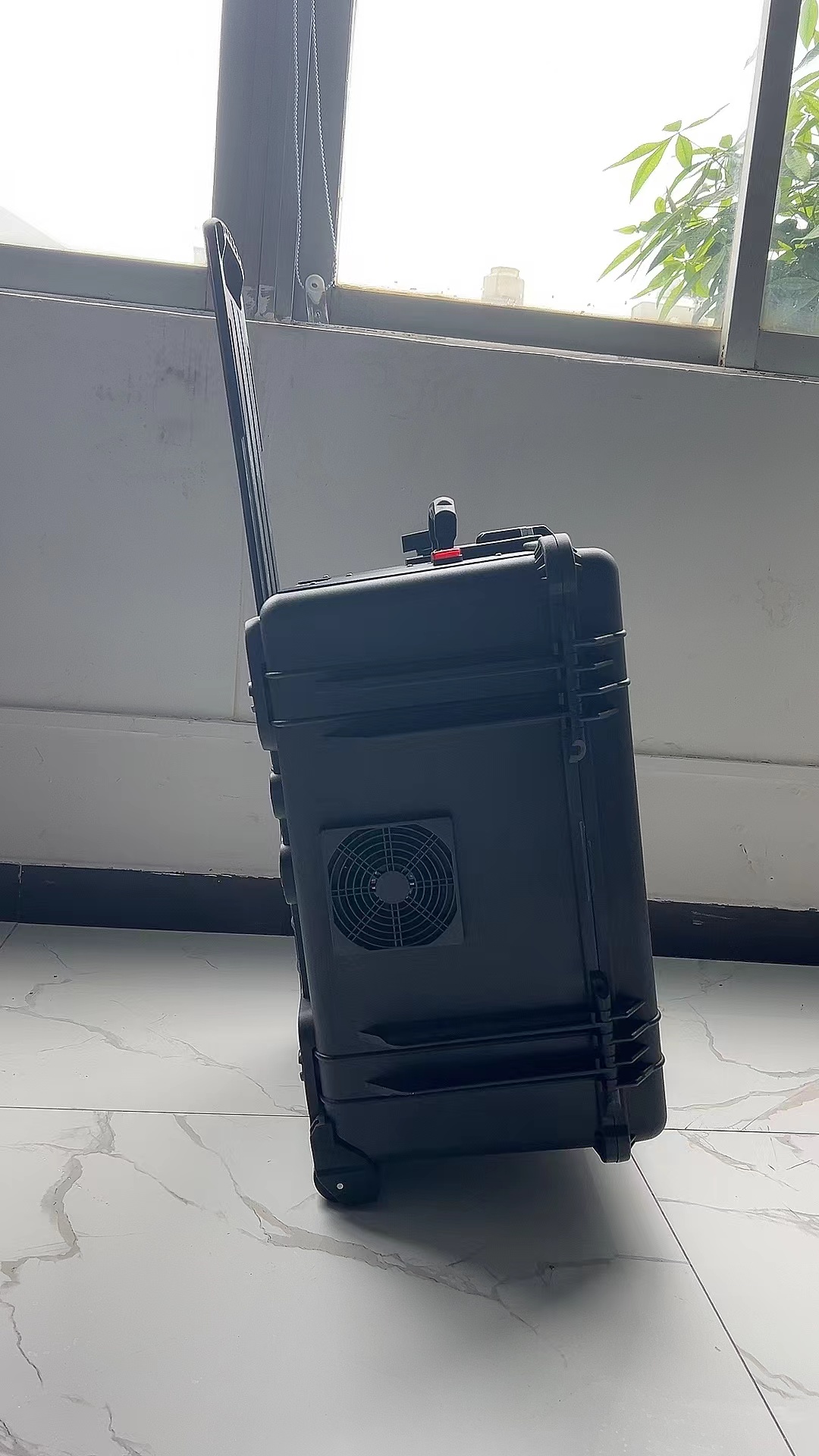 淄川手拉箱型移动通信干扰器